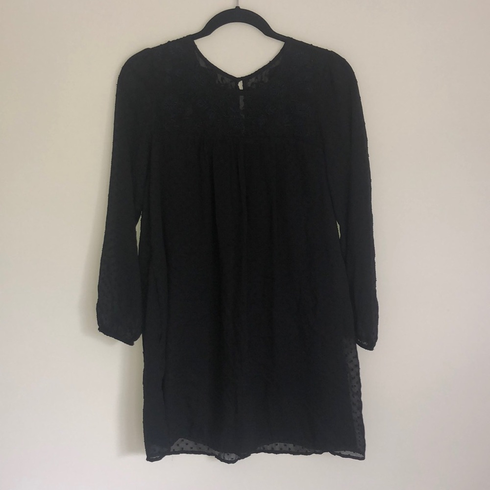 Embroidered detailed black dress